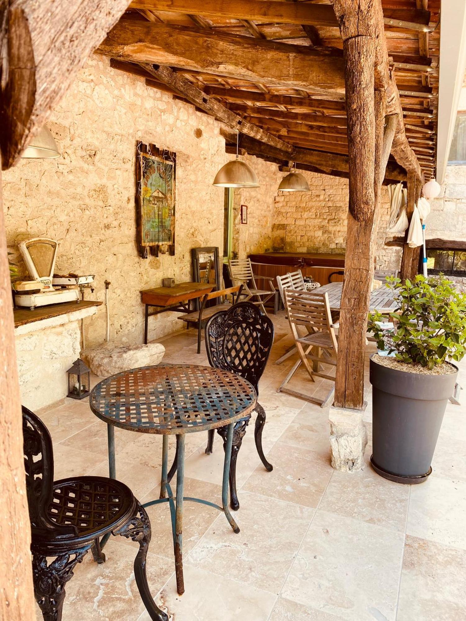 Le Mas Des Papillons Fargues  Exterior photo